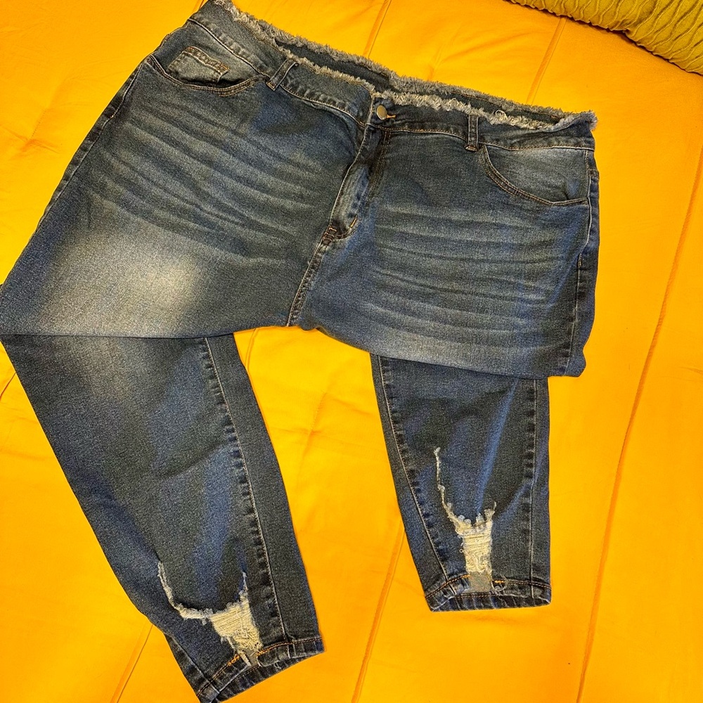 Frayed Waistband Jeans